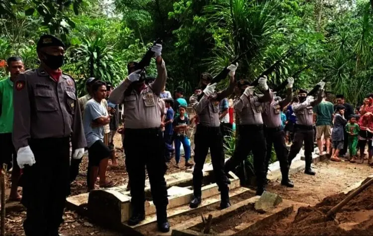 Jajaran Polres Pandeglang Berduka, Kapolres Ucapkan Ini Untuk Untuk Keluarga Almarhum
