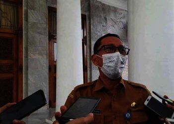 Guru Wajib Divaksin, Dindikbud Masih Tunggu Pedoman Baru Terkait PTM