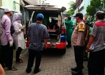 Terkonfirmasi Positif Covid di Gerendeng Bertambah 13, Ambulans Dikerahkan