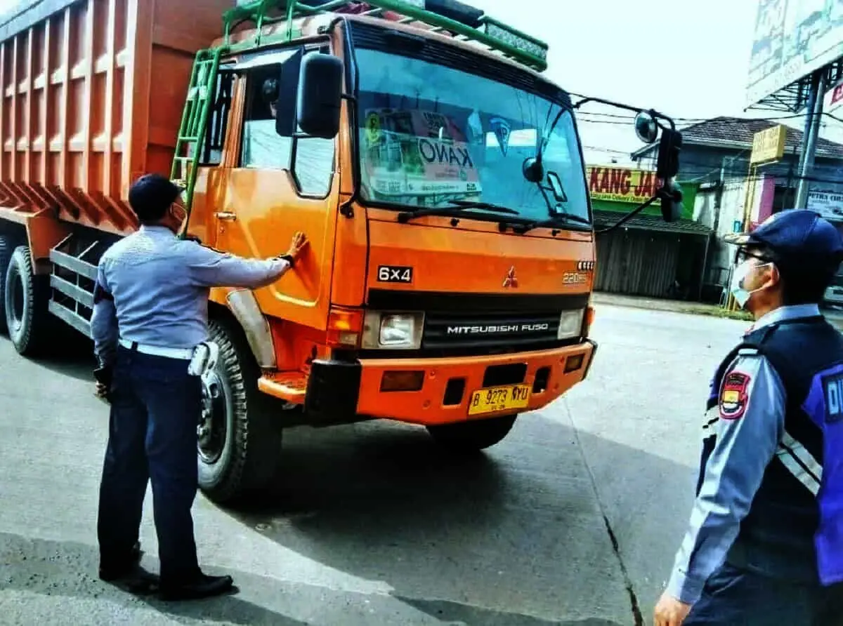 3 Hari Operasi Gabungan Penertiban Angkutan Barang dan Penumpang, 22 Angkutan Barang Disanksi Tilang