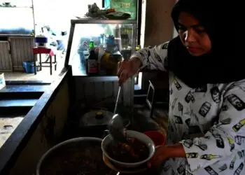 Kelezatan Rabeg Kambing Haji Naswi Kota Serang, Diburu Para Pecinta Kuliner