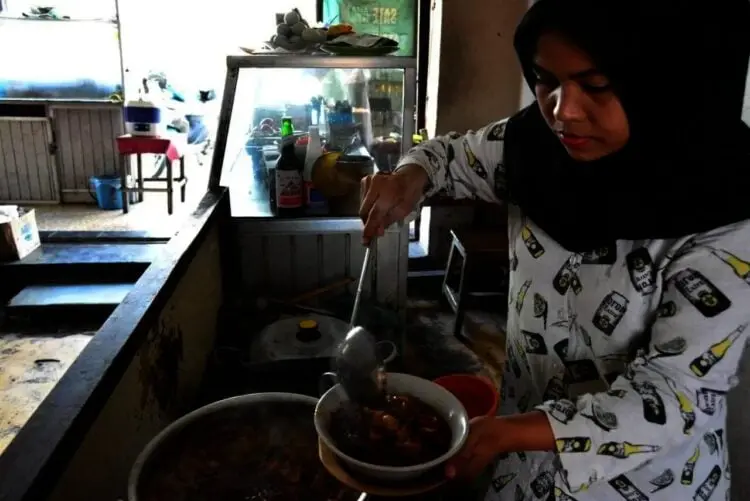 Kelezatan Rabeg Kambing Haji Naswi Kota Serang, Diburu Para Pecinta Kuliner