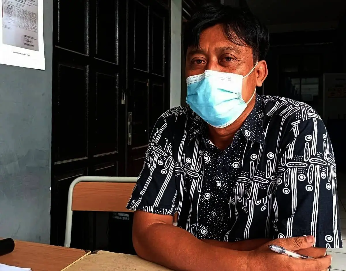 SMAN 6 Kota Tangerang Diserbu Orang Tua, Ada yang Belum Bisa Mendaftar SMAN 6 Kota Tangerang Diserbu Orang Tua, Ada yang Belum Bisa Mendaftar