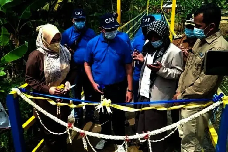 Bupati Pandeglang Resmikan Jembatan Penghubung Dua Kecamatan