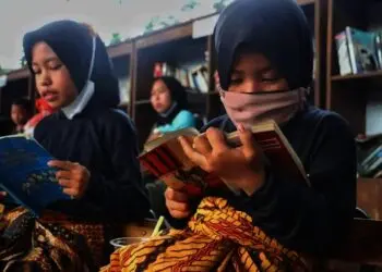 Pentas Pasar Ilmu Digelar di Bawah Flyover Balaraja