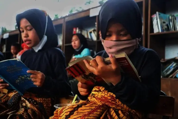 Pentas Pasar Ilmu Digelar di Bawah Flyover Balaraja