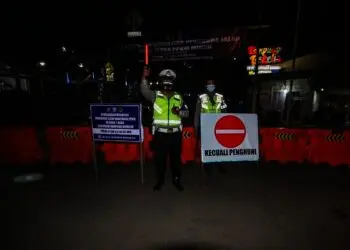 Penerapan Pembatasan Mobilitas Warga di Tangerang