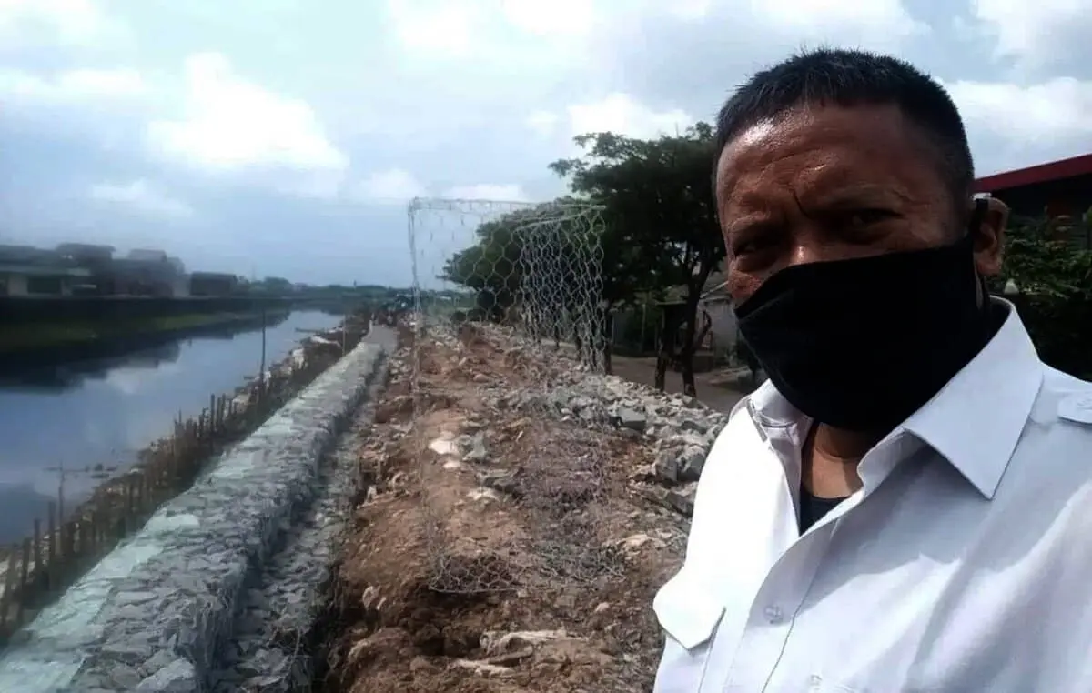Kendalikan Banjir di Periuk, PUPR Kota Tangerang Bangun Tanggul Sepanjang 700 Meter Kendalikan Banjir di Periuk, PUPR Kota Tangerang Bangun Tanggul Sepanjang 700 Meter