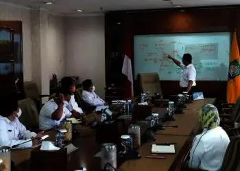 Wali Kota Arief Targetkan 15 Ribu Orang Divaksin Setiap Hari