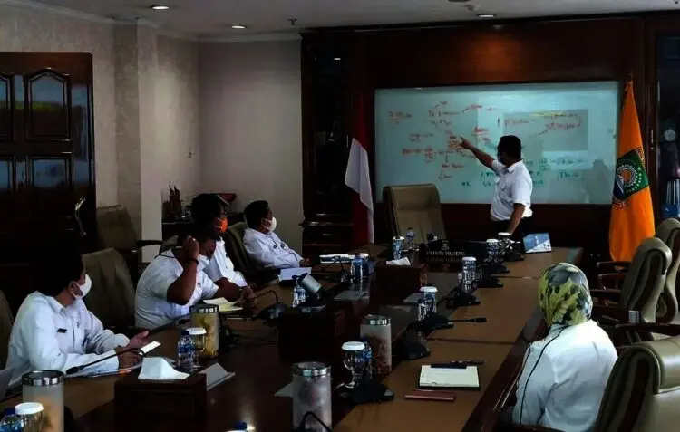 Wali Kota Arief Targetkan 15 Ribu Orang Divaksin Setiap Hari