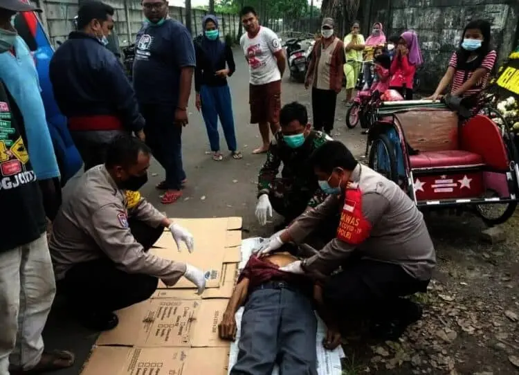 Tukang Becak Ditemukan Meninggal di Pinggir Jalan