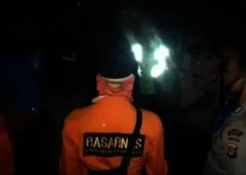 Dua Santri Terseret Ombak di Lebak, Satu Selamat Satu Masih Hilang