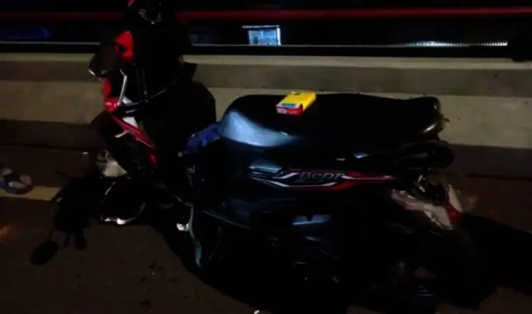 Nekad Menyalip, Pemotor Tewas Terlindas Truk di Flyover Ciputat