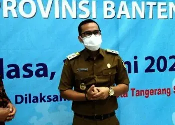 Vaksinasi Massal di Kota Tangsel Sebabkan Kerumunan, Pilar Minta Maaf