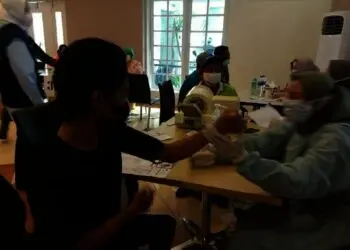 Targetkan 900 Ribu Orang, 35 Ribu Warga Tangsel Divaksin Dalam Sehari