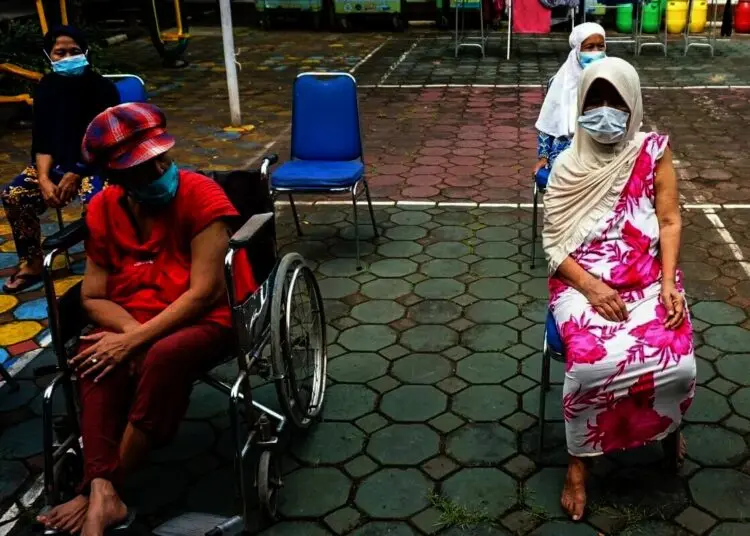 Vaksinasi COVID-19 Lansia dan Pasien Sembuh ODGJ