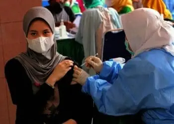 Wali Kota Arief Naikkan Target Vaksinasi, Jadi 20 Ribu Per Hari