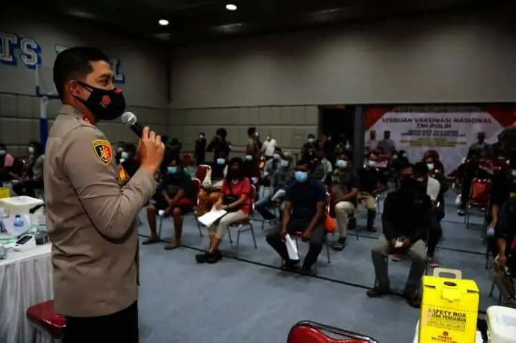 Polresta Tangerang Vaksinasi 1.090 Orang