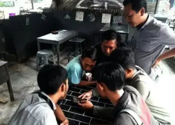 Viral Beredar Video Ibu Muda Aniaya Bayi Mungil
