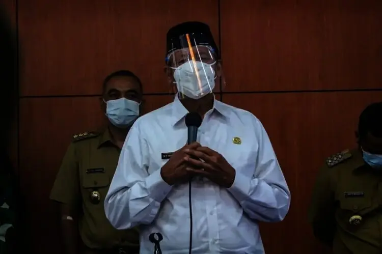 Tertular dari Ajudan, Wahidin Positif Covid-19
