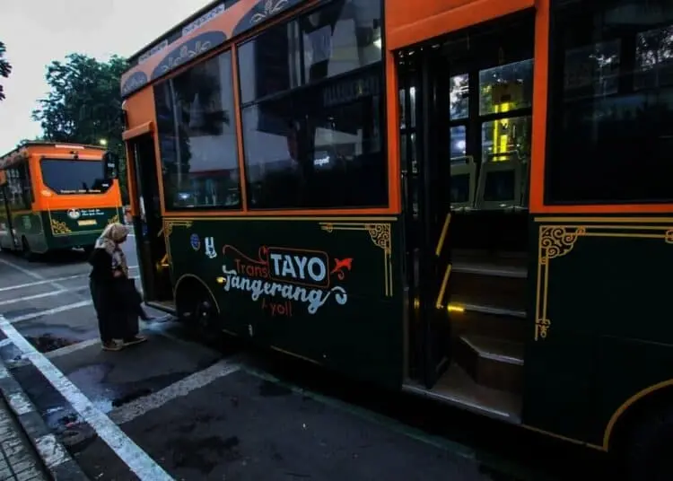 Transportasi Umum di Kota Tangerang Dimasa PPKM Darurat