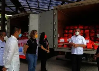 Warga Kota Tangsel Jalani Isolasi Mandiri Dapat Paket Sembako