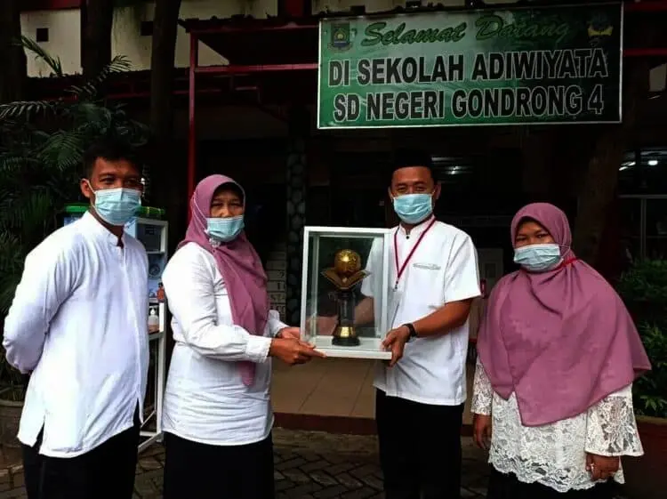 Peraih Adiwiyata Mandiri Pertama di Cipondoh , SDN Gondrong 4 Sudah Bina 12 Sekolah Adiwiyata