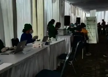 Kadin PB dan Asosiasi Klinik Vaksinasi Massal di Taman Tekno