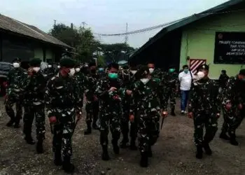 Batalyon Arhanud Vaksin 4.000 Warga dan Bagikan Sembako