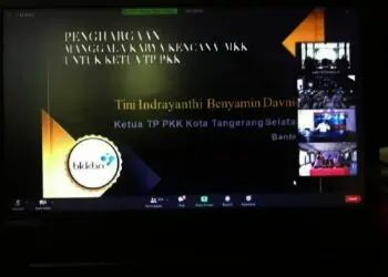 Ketua TP PKK Tangsel Raih Penghargaan Manggala Karya Kencana