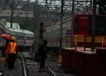 Operasional Kereta Commuter Rangkasbitung - Tanah Abang Dibatasi