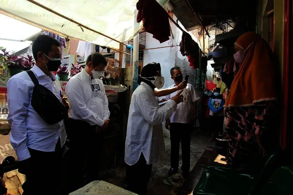 Mensos Temukan Pungli Bansos, Wali Kota Minta Polisi dan Jaksa Tindak Tegas Mensos Temukan Pungli Bansos, Wali Kota Minta Polisi dan Jaksa Tindak Tegas