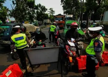 Polisi Sebut Ada Ketidakpatuhan Warga, Berusaha Terobos Penyekatan di Jalan Daan Mogot