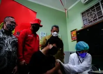 Benyamin: 228 Ribu Warga Tangsel Telah Divaksin