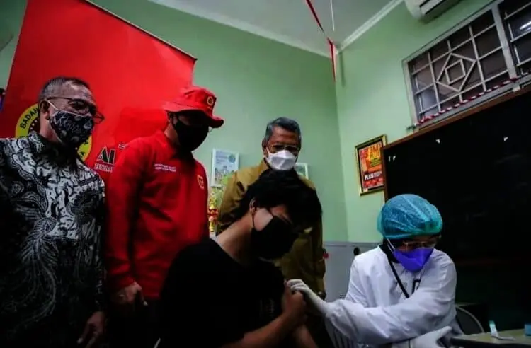 Benyamin: 228 Ribu Warga Tangsel Telah Divaksin