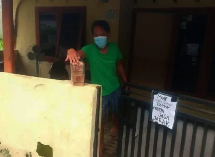 PSI Ciputat Bagikan 1.000 Nasi Boks Untuk Warga Isolasi Mandiri