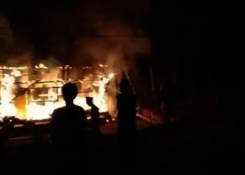 KEBAKARAN–Pondok Pesantren (Ponpes) Roudhotul Fatah, di Kampung Sukarame, RT 17 RW 08, Desa Sukalangu, Kecamatan Saketi, Kabupaten Pandeglang, ludes terbakar, Senin (5/7/2021). (ISTIMEWA)