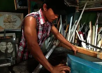 Selama PPKM Darurat, Toko Bingkai di Tangerang “Cuma” Kantongi Rp70 Juta Per Bulan