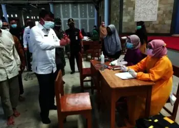 Sekda Tinjau Vaksinasi Santri di Ponpes Budi Mulia