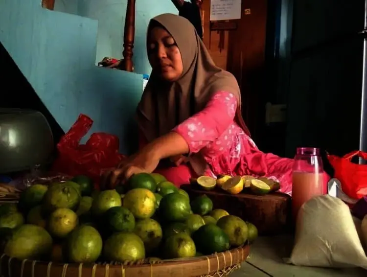 Lemon Serai Buatannya Banyak Dicari, Warga Benda Ini Raup Puluhan Juta