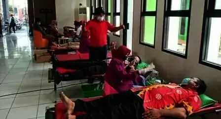 PMI Kecamatan Pinang dan Sahabat Uis Foundation Gelar Donor Darah