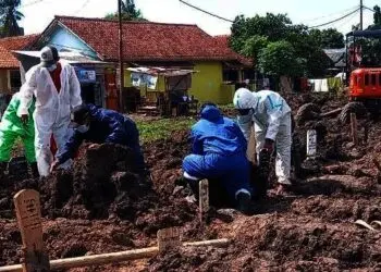 Banyak Pasien Covid-19 Meninggal, Petugas TPU Selapajang Kelelahan