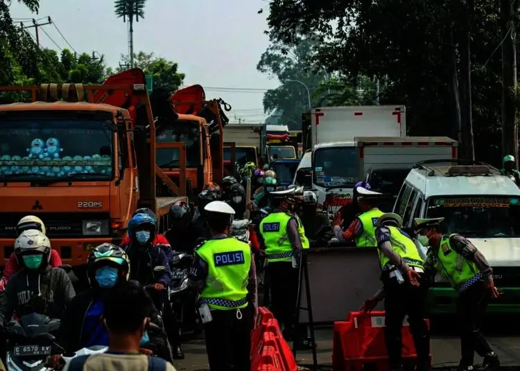 Pengetatan Pos Penyekatan PPKM Darurat di Batuceper