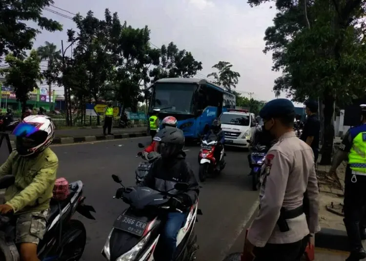 Pengetatan Pos Penyekatan PPKM Darurat di Batuceper