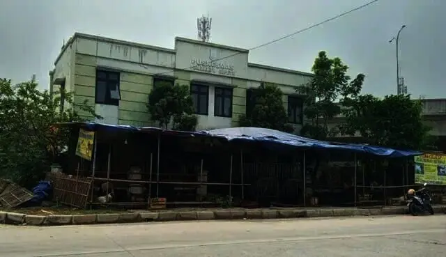 Pedagang Hewan Kurban di Gedung Bekas Pustu Cipete Mengaku Izin ke RT/RW