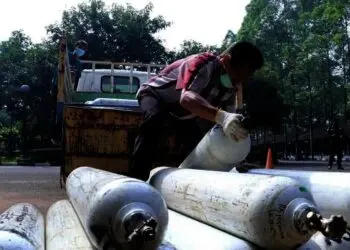 Hari Pertama Posko Pengisian Oksigen , 46 Tabung Dikirim ke Krakatau Steel