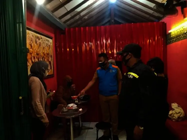 Satgas Covid-19 Bakti Jaya Sidak Tempat Keramaian