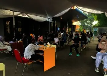 Civitas SMK Kesehatan Riksa Indrya dan Stikes Banten Vaksinasi 1.000 Orang