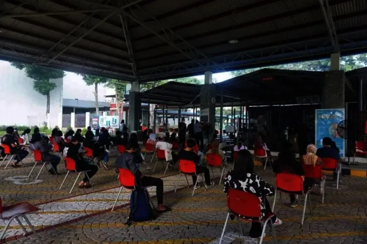 Persiapkan Kuliah Tatap Muka, UPJ Vaksinasi Mahasiswa