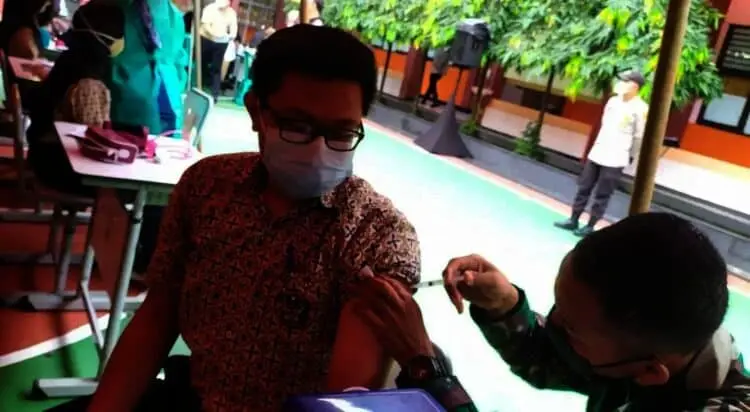Siswa SMA di Kota Tangerang Mulai Divaksin Covid-19